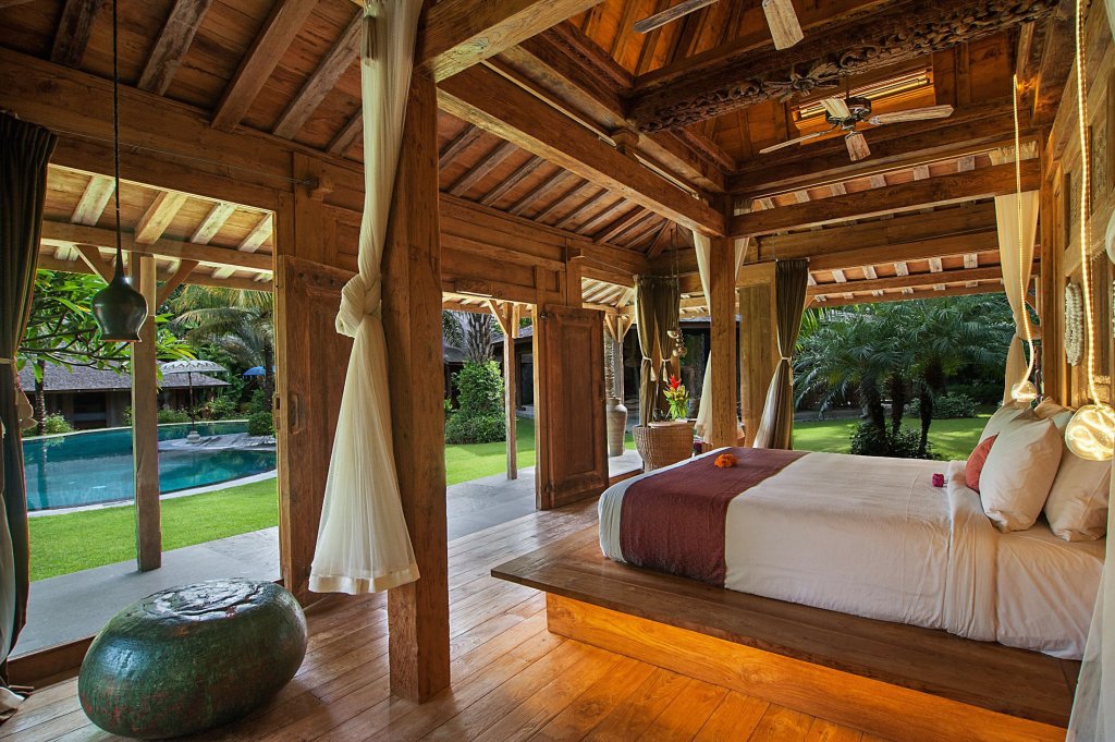 Kalua Villa - 3 Bedrooms Villa - Kerobokan Luxury Villa
