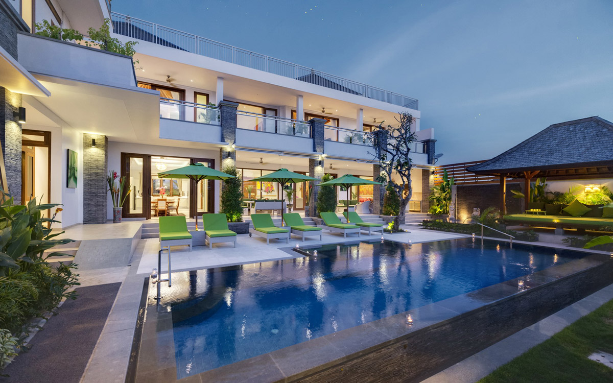 white studio villa with private pool canggu
