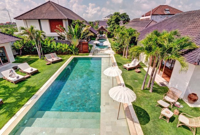 Abaca Villas - 14 Bedrooms Villa - Bali Villa Rentals in Seminyak