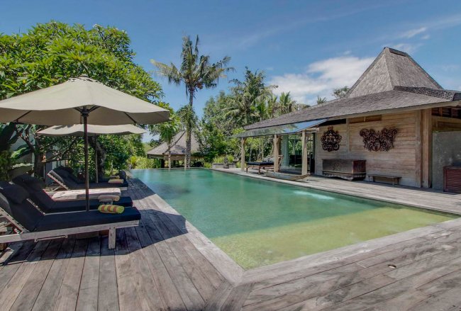 Villa Hansa - 7 Bedrooms Villa - Bali Villa Rentals in Canggu