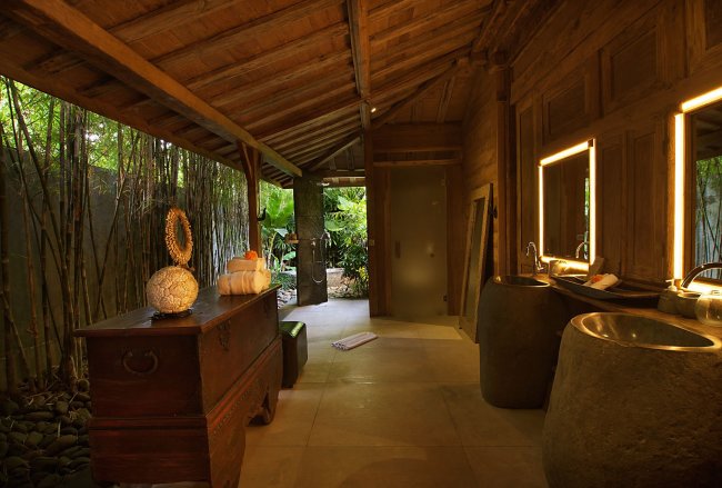 Kalua Villa - 3 Bedrooms Villa - Bali Villa Rentals in Kerobokan