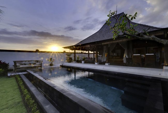 Majapahit Maya Villa - 4 Bedrooms Villa - Bali Villa Rentals in Gianyar