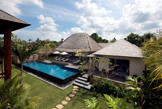 Satria Villa - 5 Bedrooms Villa - Bali Villa Rentals in Seminyak