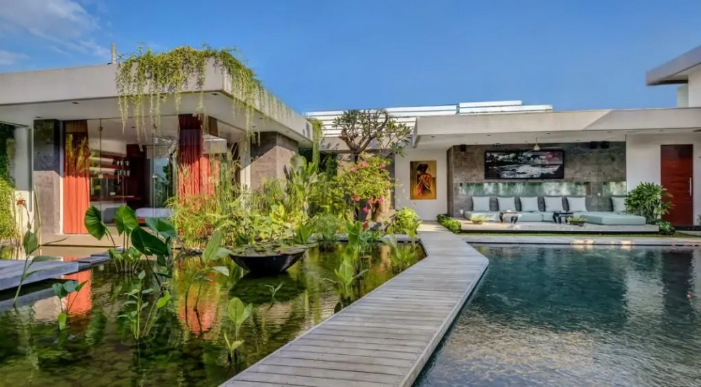 Villa Banyu Seminyak - 4 Bedrooms Villa - Kerobokan Luxury Villa