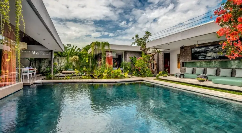 Villa Banyu Seminyak - 4 Bedrooms Villa - Kerobokan Luxury Villa