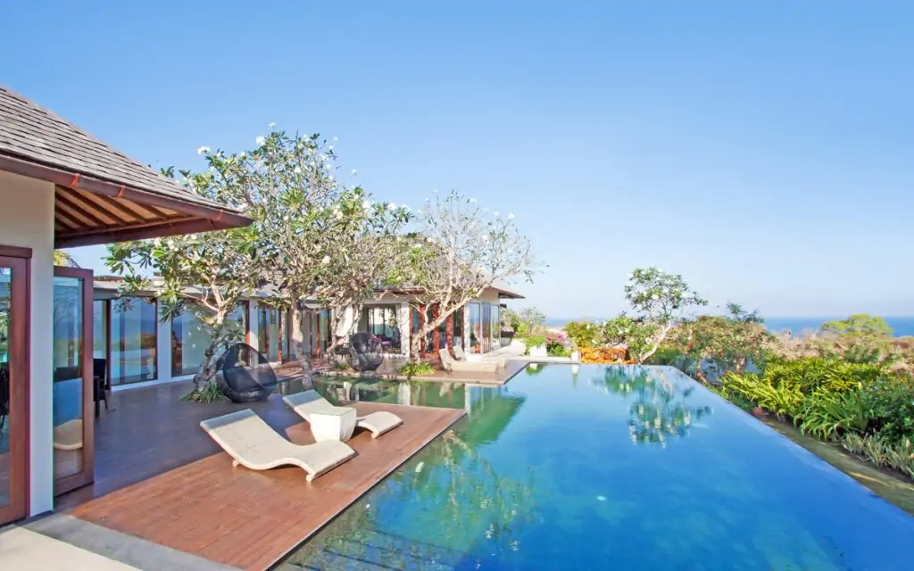 The Shanti Residence - 7 Bedrooms Villa - Nusa Dua Luxury Villa