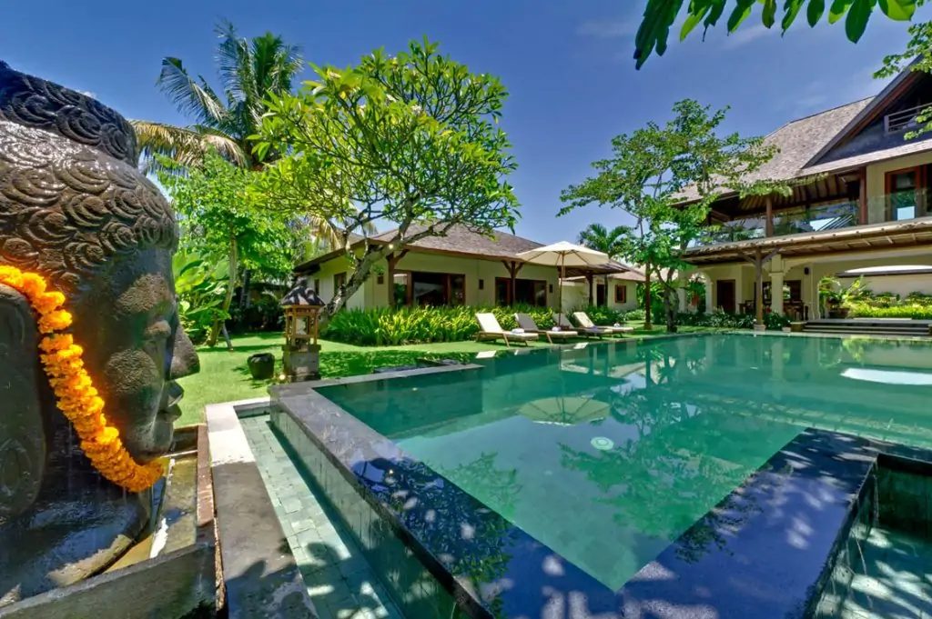 Villa Asmara - 4 Bedrooms Villa - Canggu Luxury Villa
