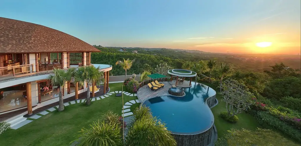 Casa Bonita Villa - 5 Bedrooms Villa - Bukit Unggasan Luxury Villa