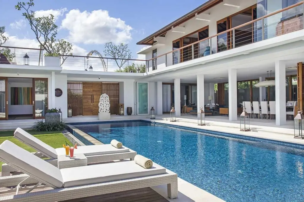 Cendrawasih Villa - 5 Bedrooms Villa - Seminyak Luxury Villa