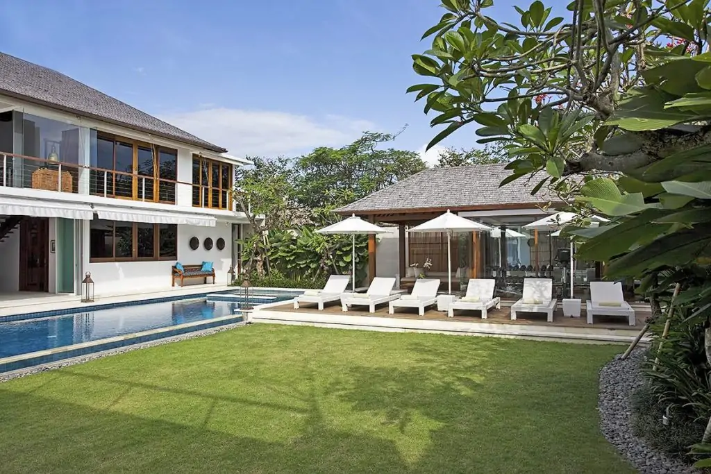 Cendrawasih Villa - 5 Bedrooms Villa - Seminyak Luxury Villa