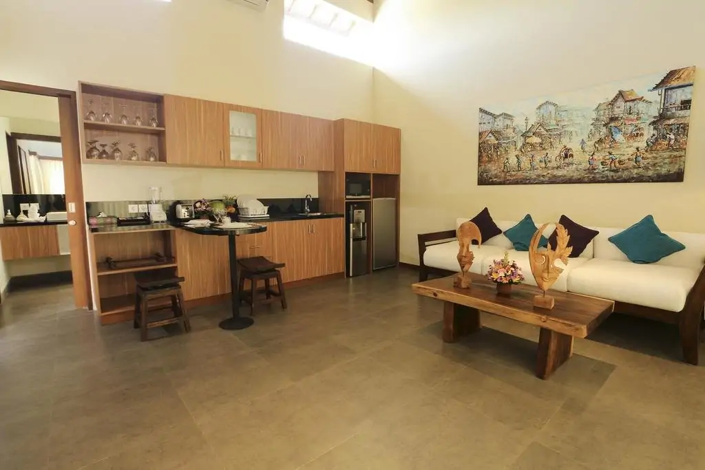 Desa Di Bali - 6 Bedrooms Villa - Seminyak Luxury Villa