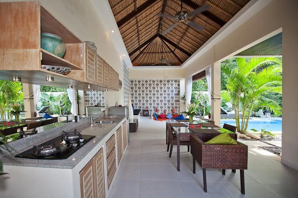 Enigma Villa - 2 Bedrooms Villa - Canggu Luxury Villa
