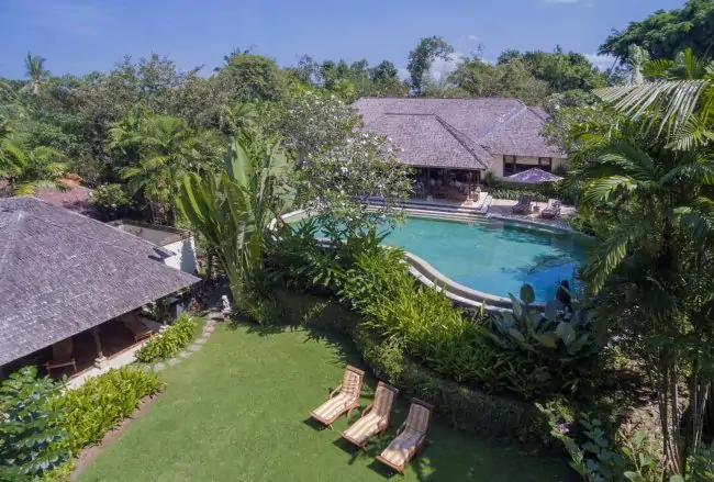 Frangipani Villa - 3 Bedrooms Villa - Bali Villa Rentals in Jimbaran