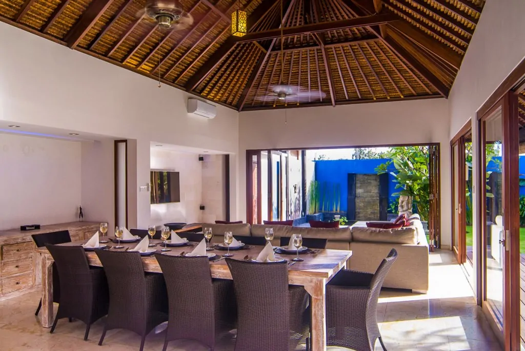 Kirgeo Villa - 4 Bedrooms Villa - Canggu Luxury Villa
