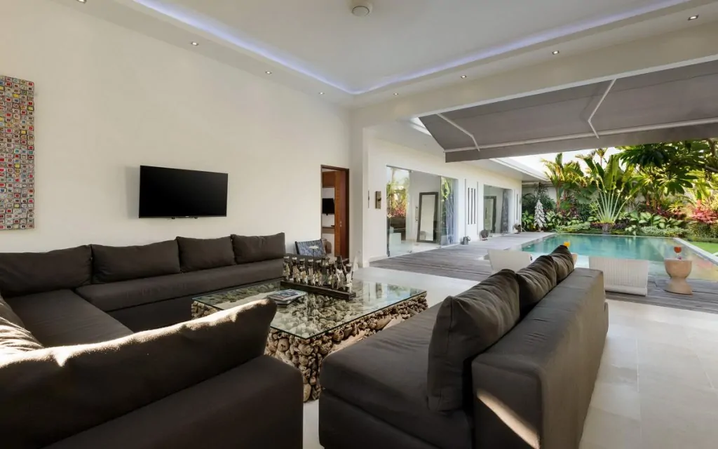 Villa Kyah - 3 Bedrooms Villa - Kerobokan Luxury Villa