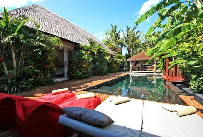 Villa La Banane - 4 Bedrooms Villa - Bali Villa Rentals in Kerobokan
