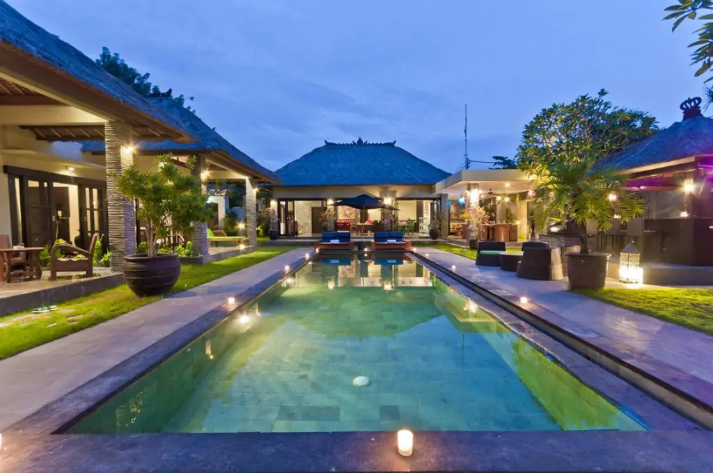 Mahkota Villa - 5 Bedrooms Villa - Seminyak Luxury Villa