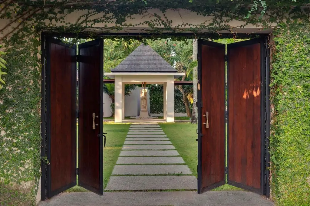 Manis Canggu Villa - 8 Bedrooms Villa - Canggu Luxury Villa