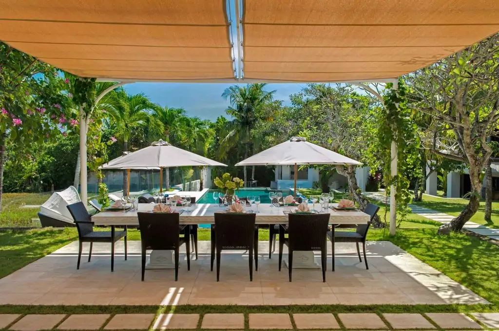 Manis Canggu Villa - 8 Bedrooms Villa - Canggu Luxury Villa