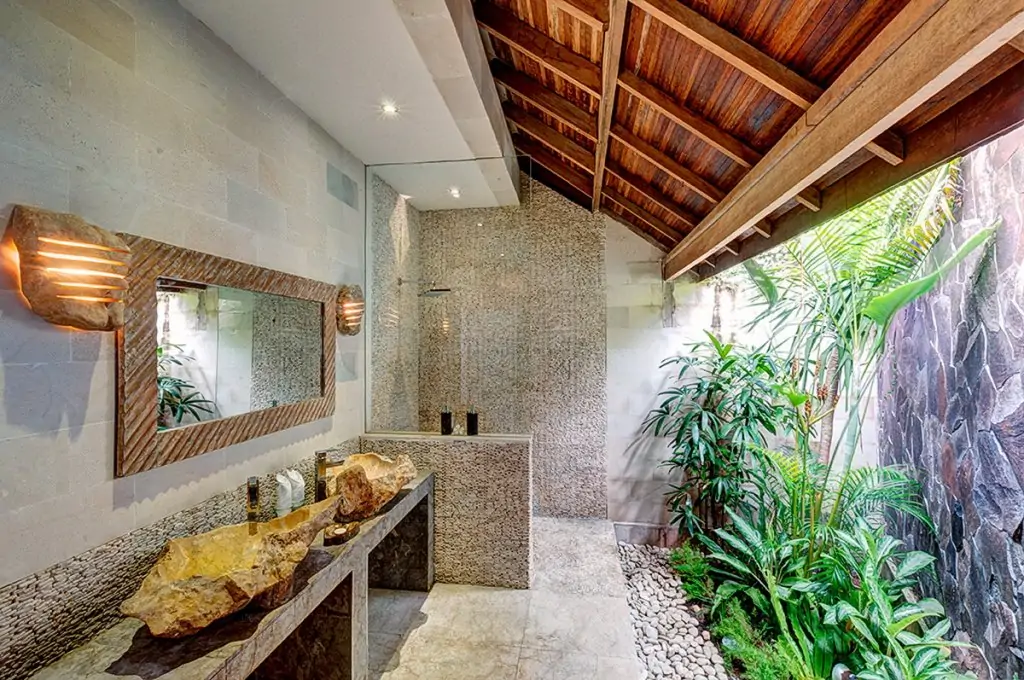 Massilia Villa - 10 Bedrooms Villa - Seminyak Luxury Villa