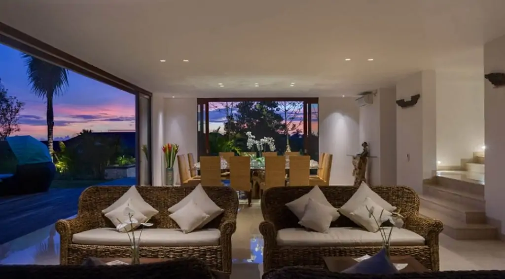 Rose Villa - 4 Bedrooms Villa - Bukit Unggasan Luxury Villa