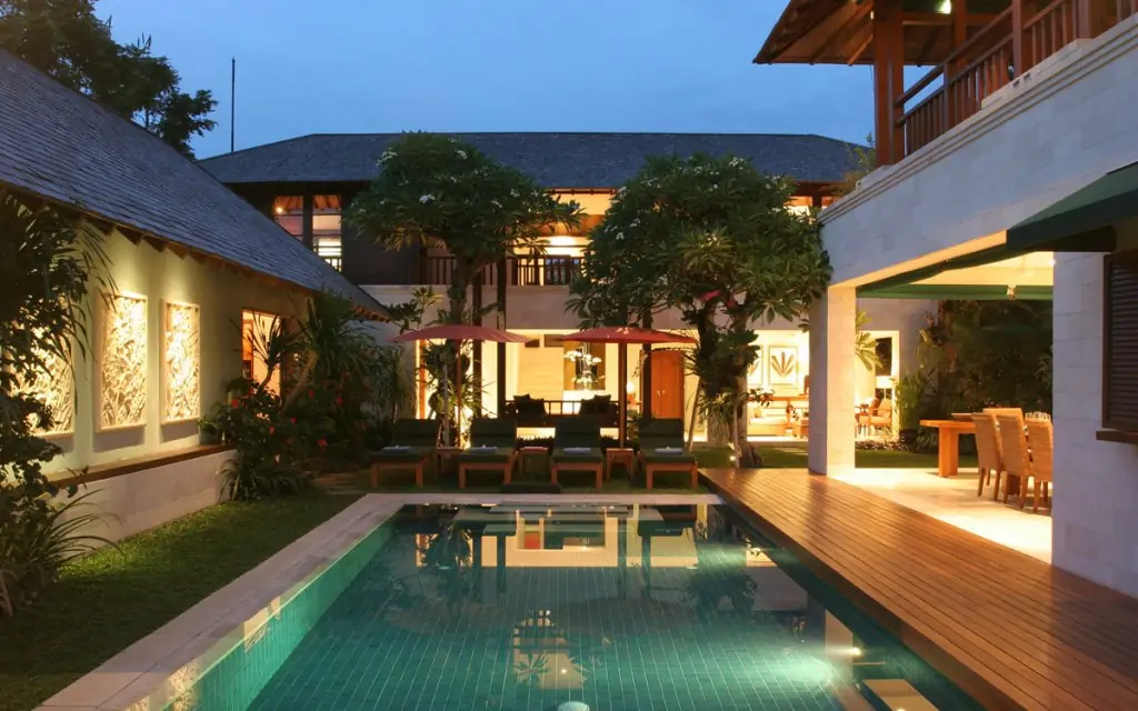 Shinta Dewi Seminyak Villa - 4 Bedrooms Villa - Seminyak Luxury Villa