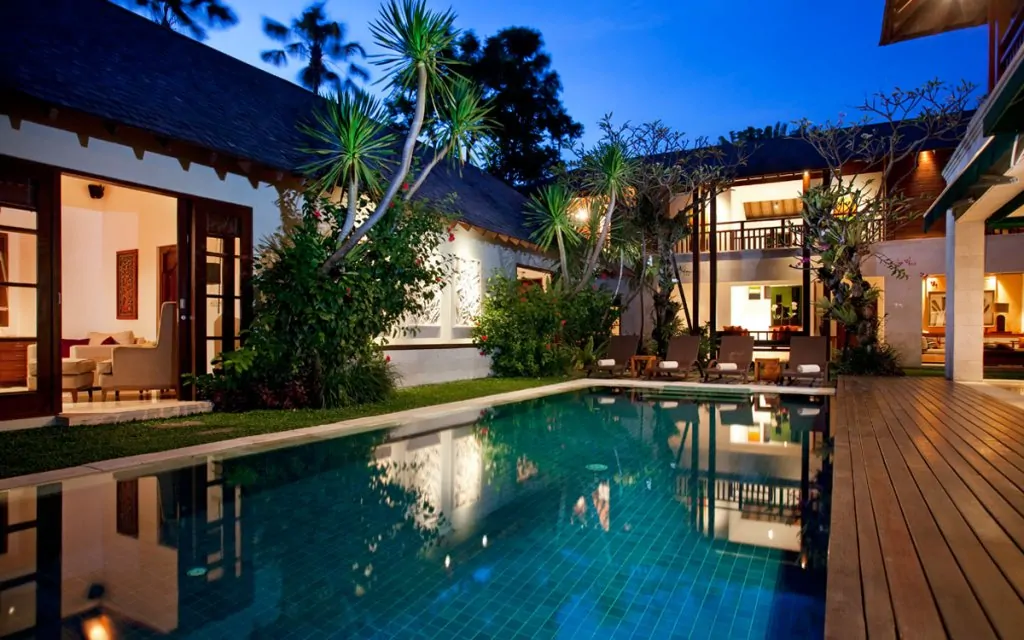 Shinta Dewi Seminyak Villa - 4 Bedrooms Villa - Seminyak Luxury Villa