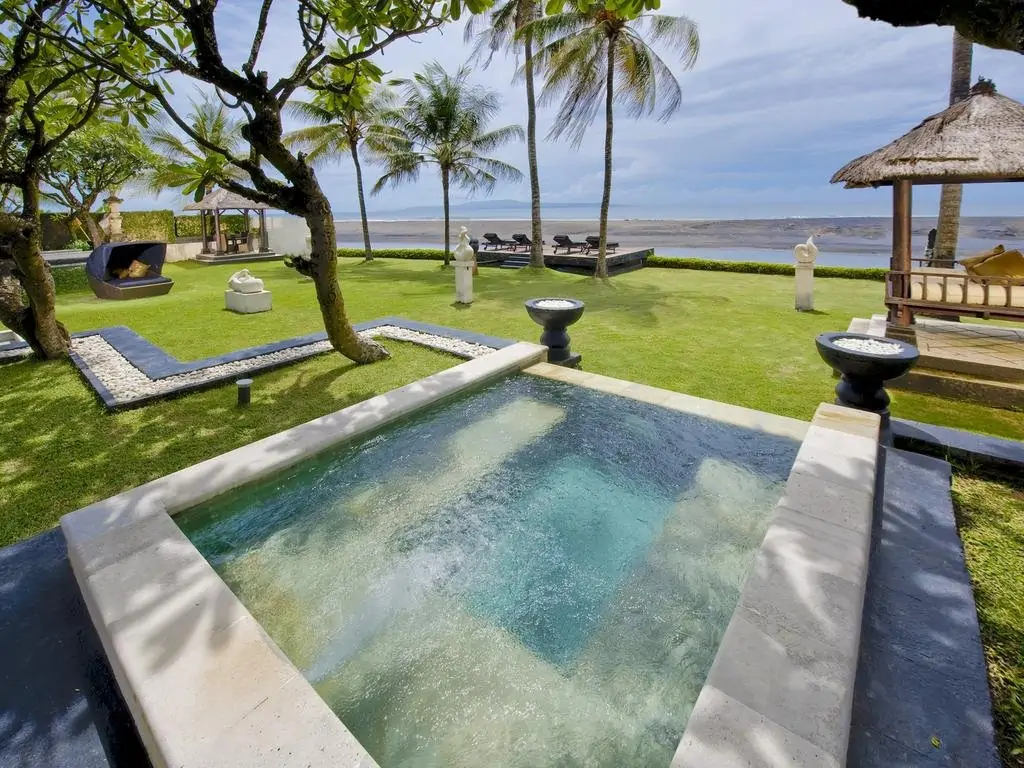 The Ylang Ylang Villa - 6 Bedrooms Villa - Gianyar Luxury Villa