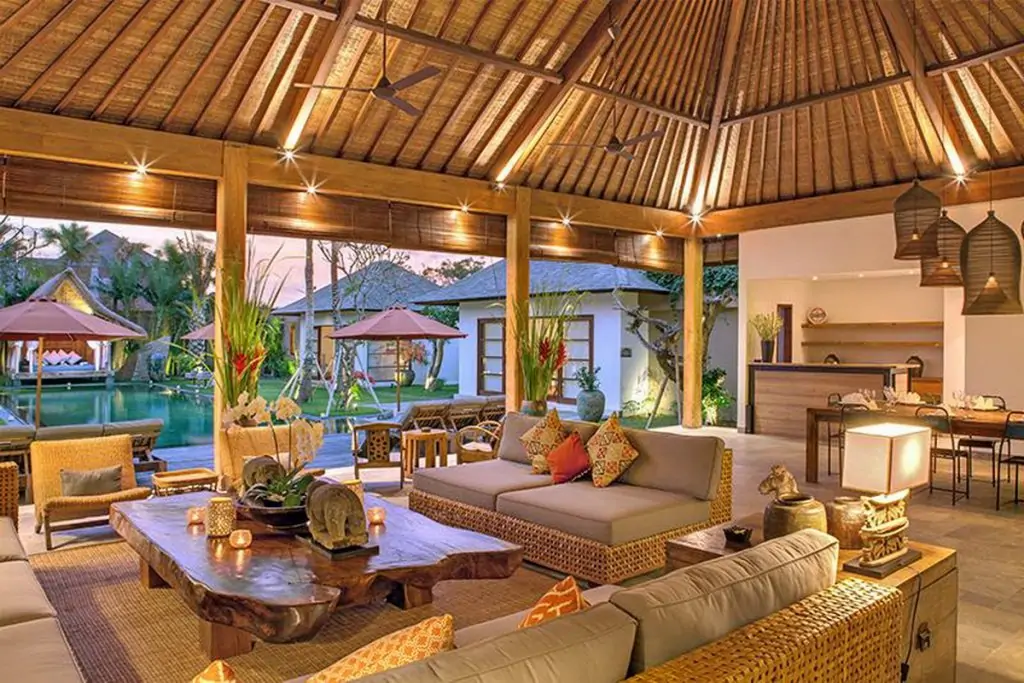 Villa Tiga Puluh - 7 Bedrooms Villa - Seminyak Luxury Villa