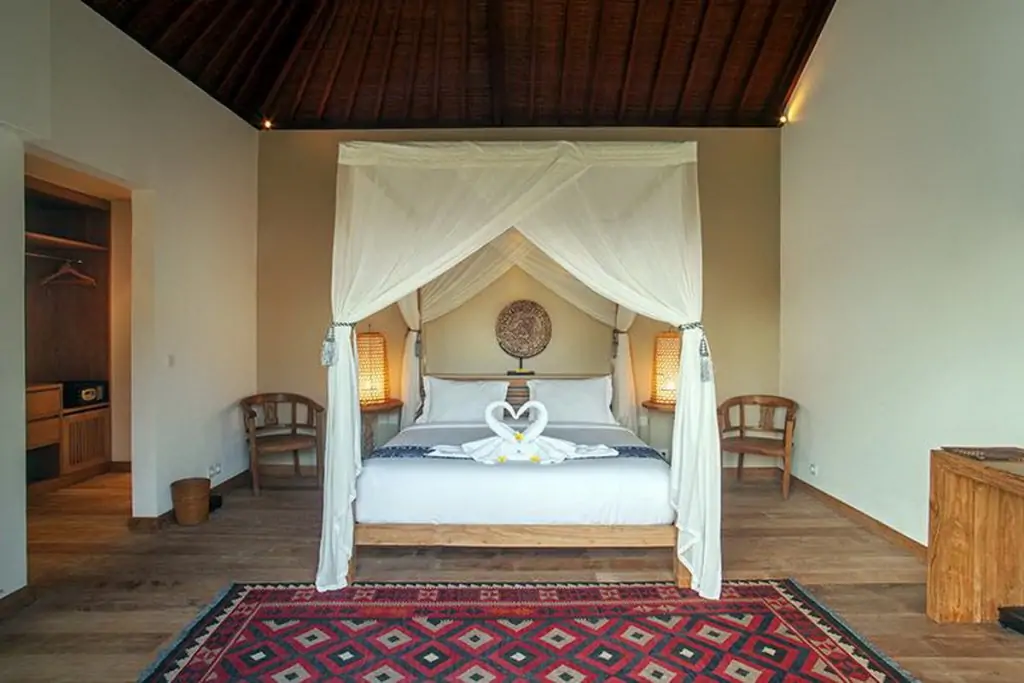 Villa Tiga Puluh - 7 Bedrooms Villa - Seminyak Luxury Villa