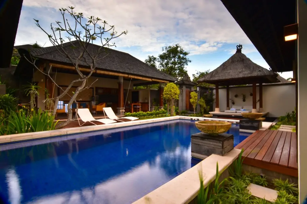 Tis Villa Seminyak - 3 Bedrooms Villa - Kerobokan Luxury Villa