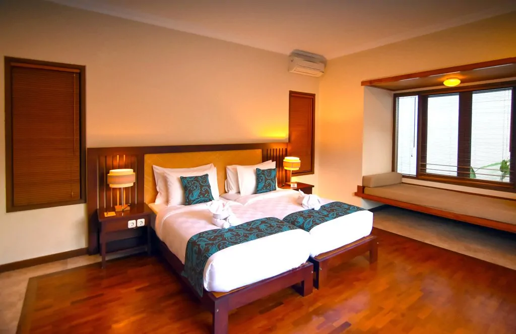 Tis Villa Seminyak - 3 Bedrooms Villa - Kerobokan Luxury Villa