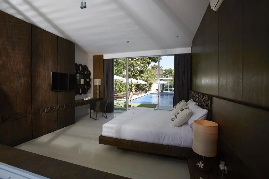 Z Residence Boutique Villa - 8 Bedrooms Villa - Umalas Luxury Villa