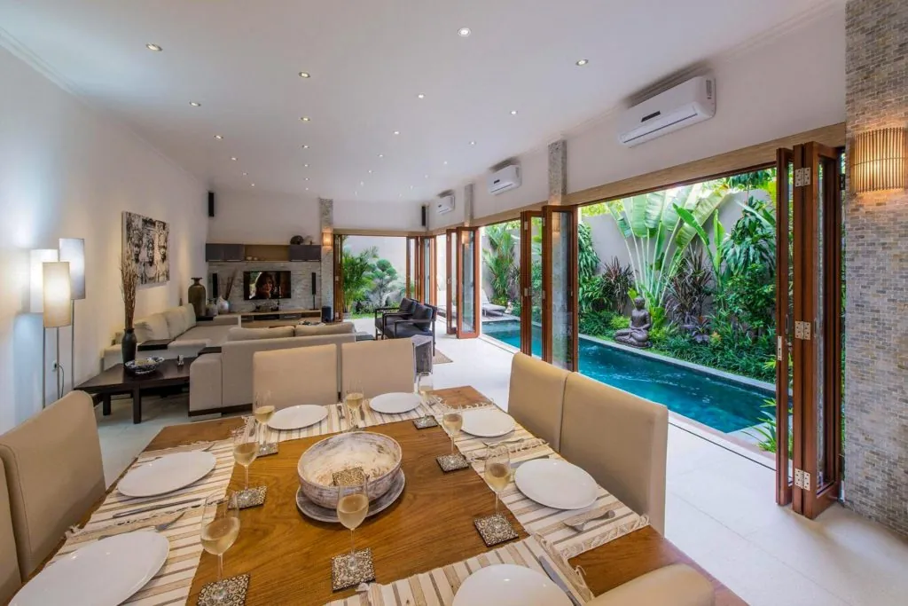 Raffaela Villa - 4 Bedrooms Villa - Kuta / Legian Luxury Villa