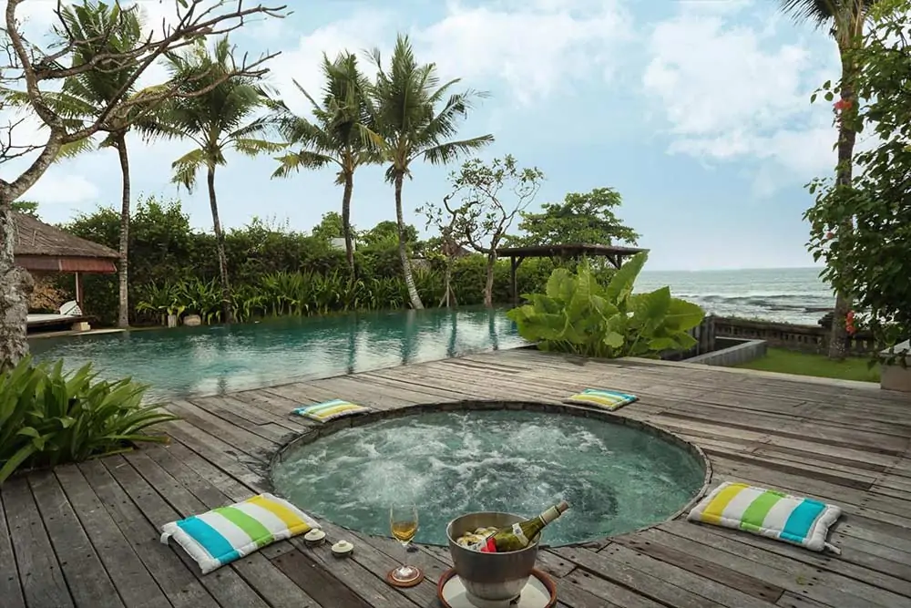 Villa Waringin - 6 Bedrooms Villa - Canggu Luxury Villa