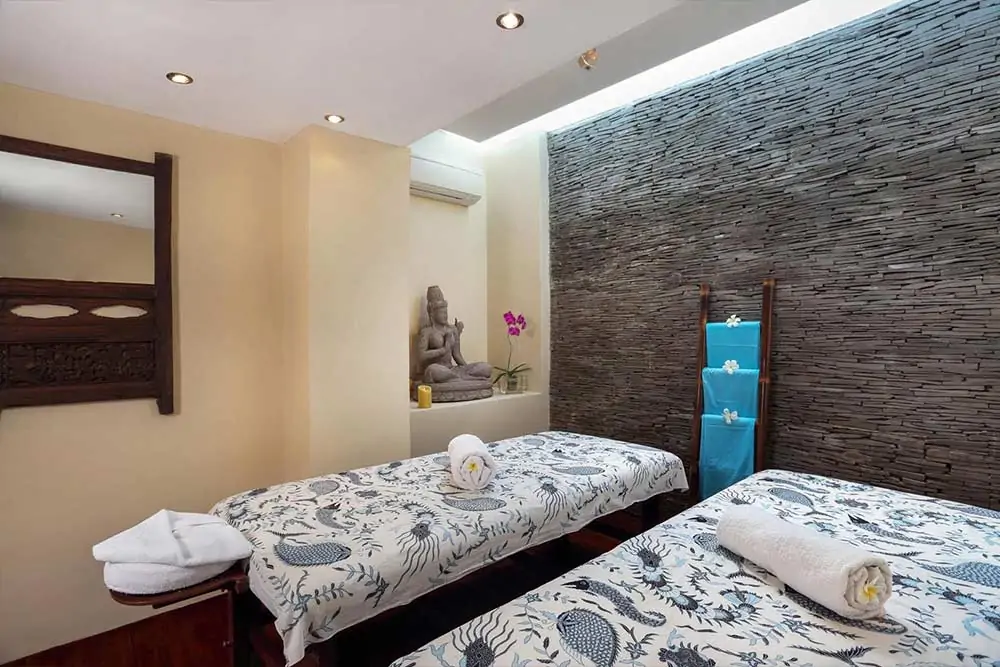 Villa Waringin - 6 Bedrooms Villa - Canggu Luxury Villa