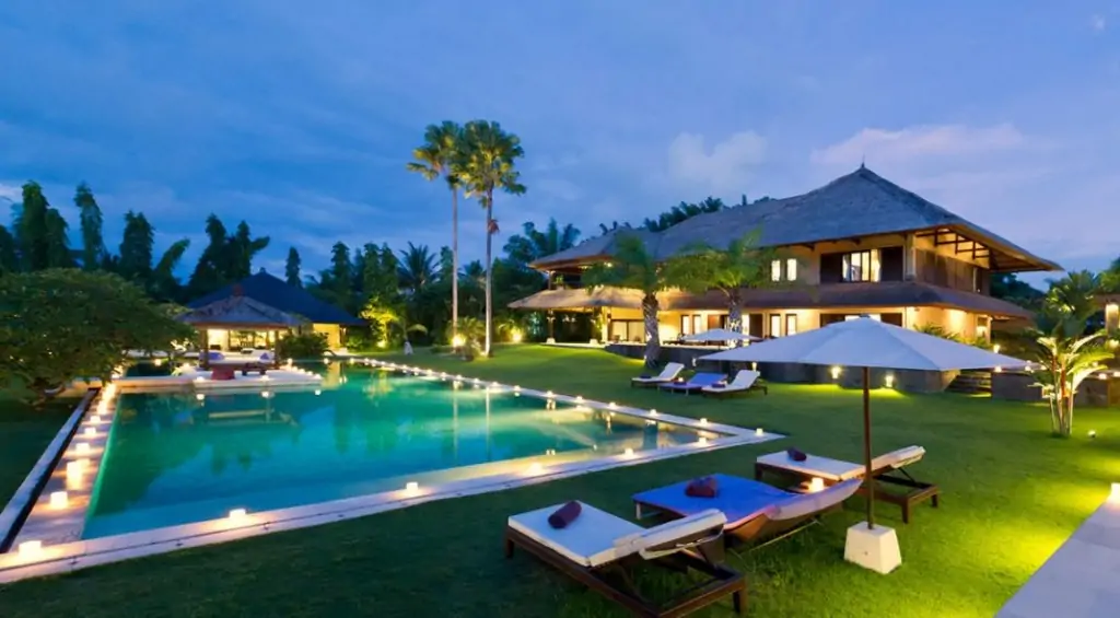 Chalina Estate - 6 Bedrooms Villa - Canggu Luxury Villa