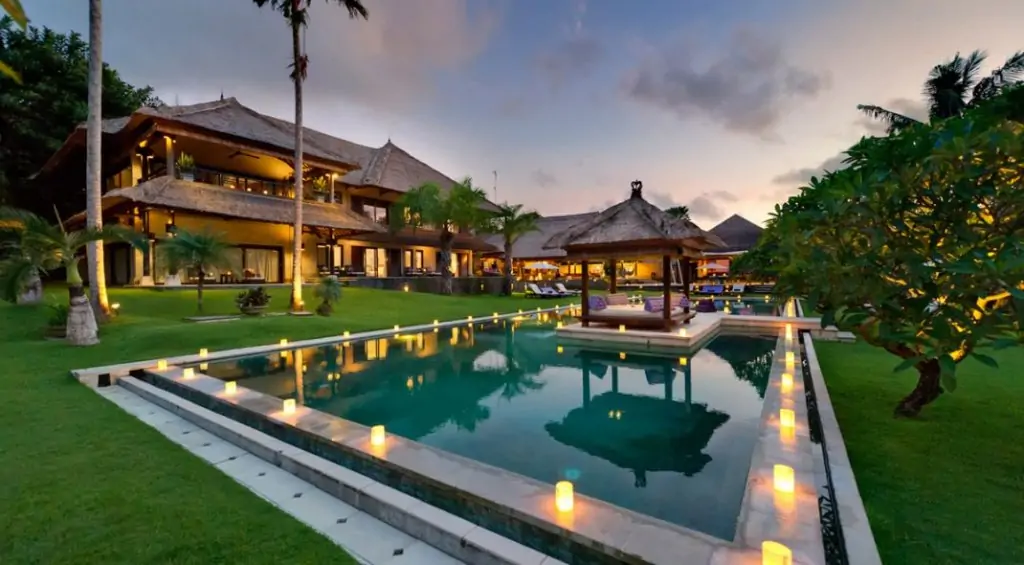 Chalina Estate - 6 Bedrooms Villa - Canggu Luxury Villa