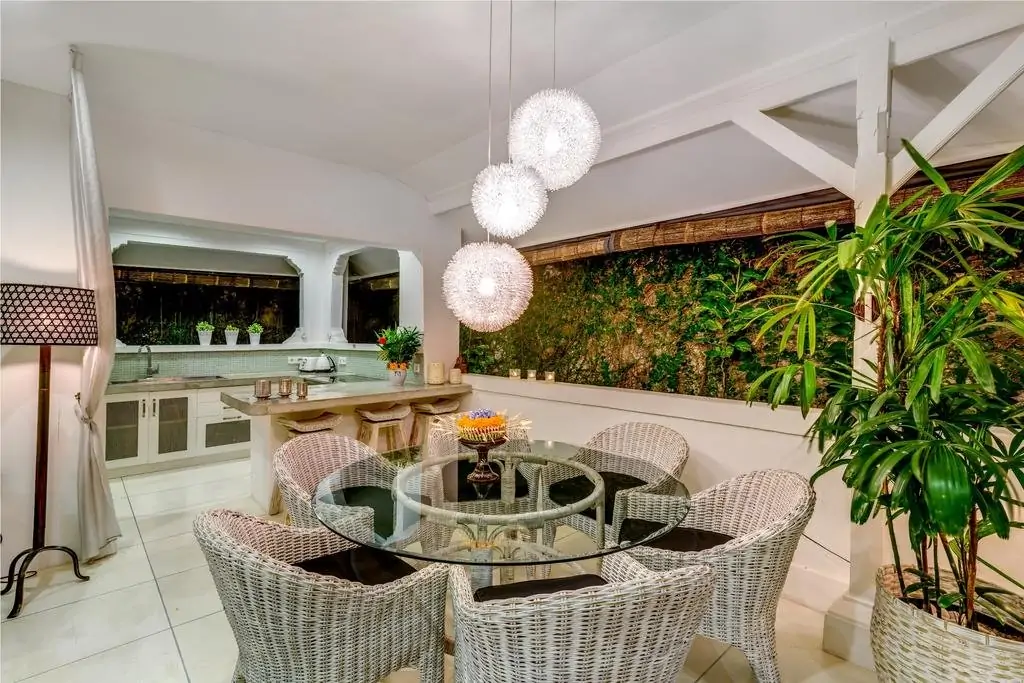 Esha Villas Drupadi 1 - 3 Bedrooms Villa - Seminyak Luxury Villa