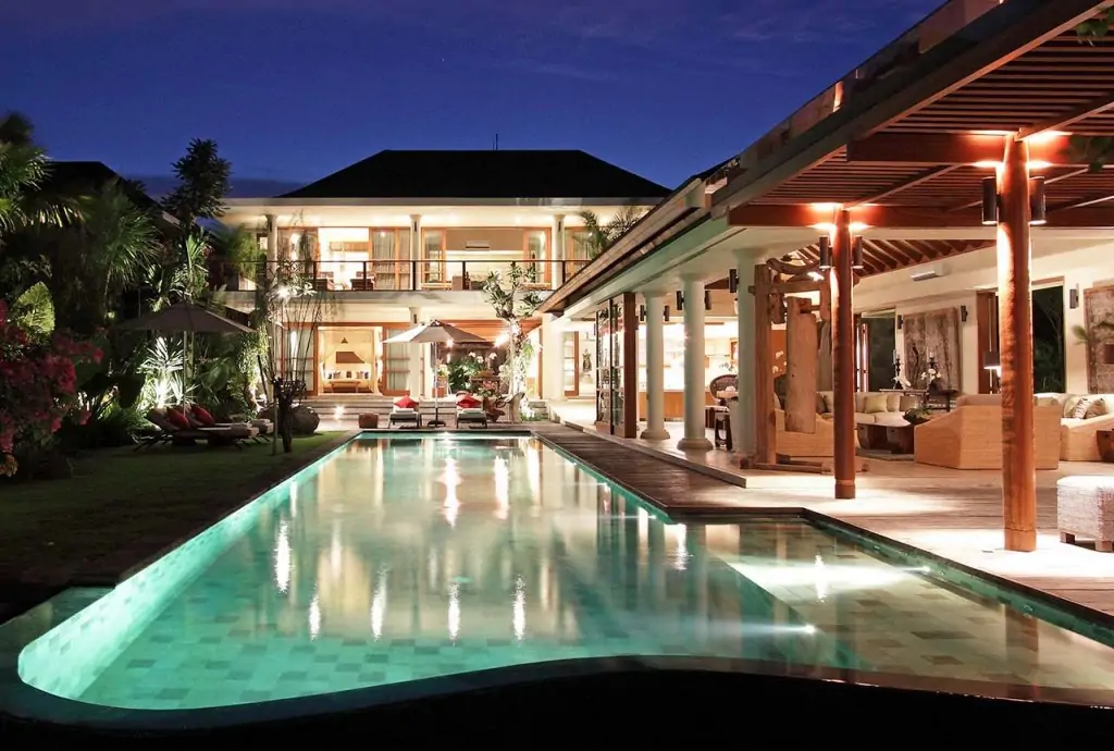 Sarasvati Villa - 4 Bedrooms Villa - Canggu Luxury Villa