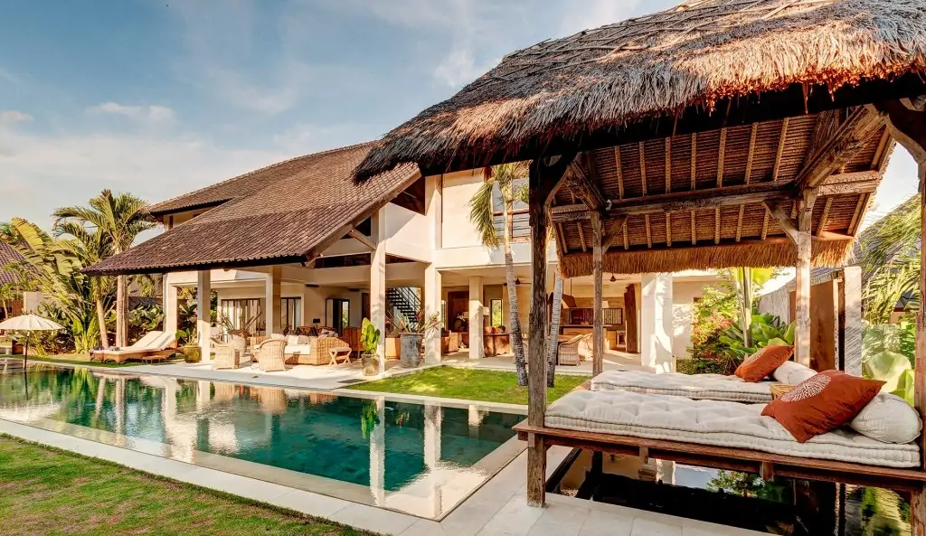 Abaca Villas - 16 Bedrooms Villa - Seminyak Luxury Villa