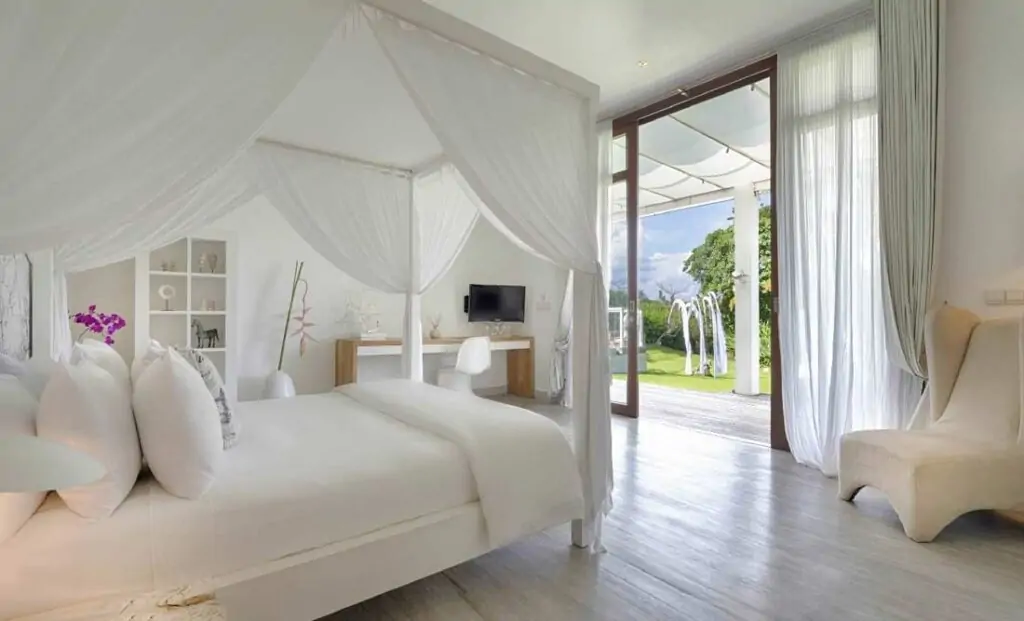 Pure Villa - 6 Bedrooms Villa - Canggu Luxury Villa