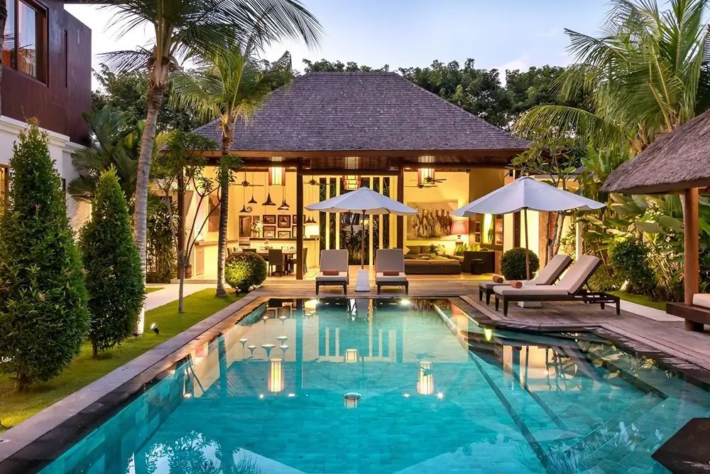 Tangram Villa - 6 Bedrooms Villa - Seminyak Luxury Villa