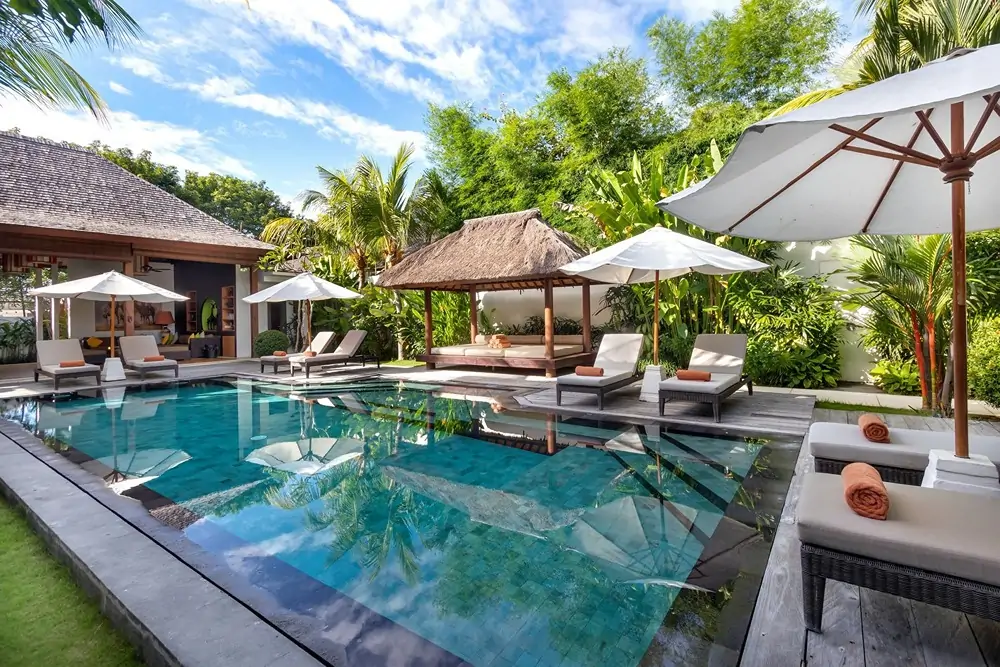 Tangram Villa - 6 Bedrooms Villa - Seminyak Luxury Villa