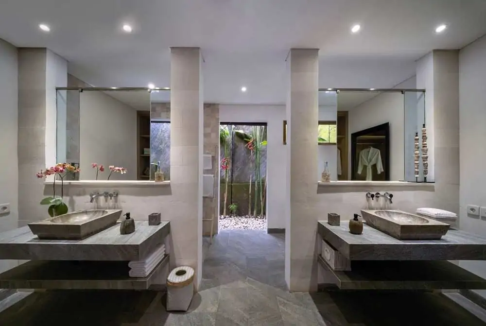 Villa Abaca Nyoman - 5 Bedrooms Villa - Seminyak Luxury Villa