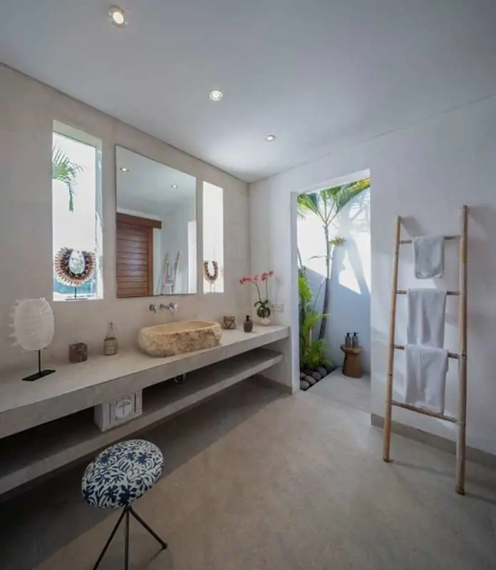 Villa Abaca Nyoman - 5 Bedrooms Villa - Seminyak Luxury Villa