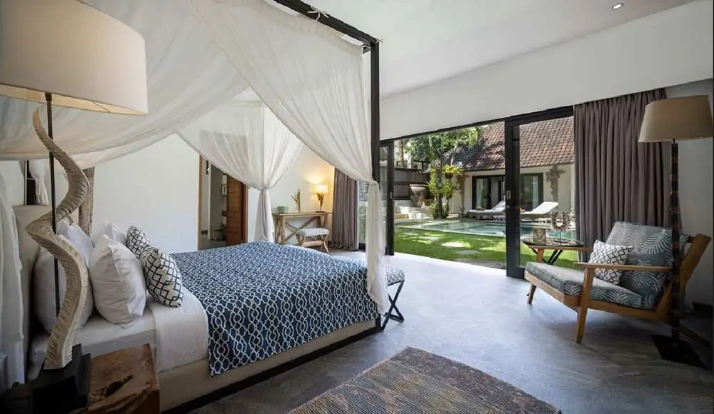 Villa Abaca Nyoman - 5 Bedrooms Villa - Seminyak Luxury Villa