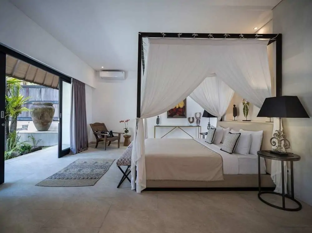 Villa Abaca Nyoman - 5 Bedrooms Villa - Seminyak Luxury Villa