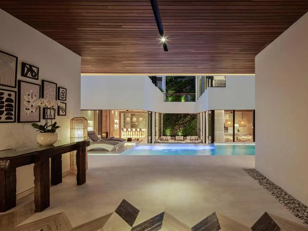 Villa Nini Elly - 6 Bedrooms Villa - Canggu Luxury Villa