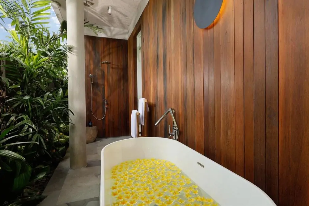 Villa Uma Santai - 7 Bedrooms Villa - Canggu Luxury Villa